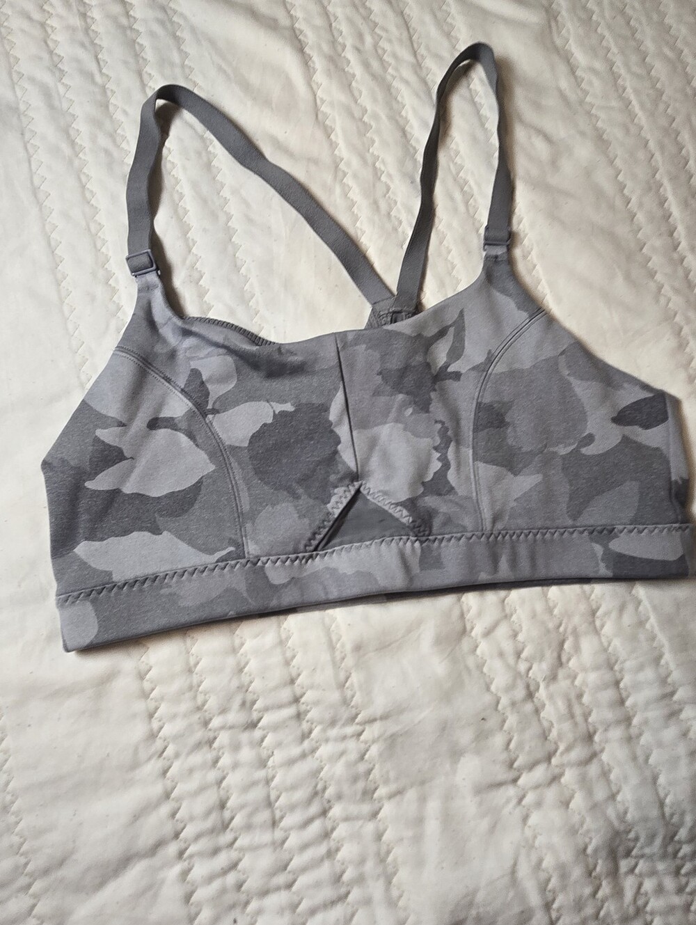 Athleta Gray Camo Wireless Sports Bra